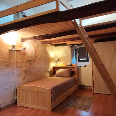 Couette-café Le Relais Des Bouziges 3*