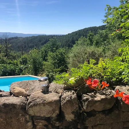 Le Relais Des Bouziges Couette-café 3*
