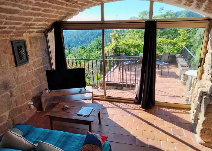 Le Relais Des Bouziges 3*