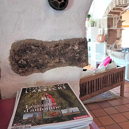 Le Relais Des Bouziges Panzió